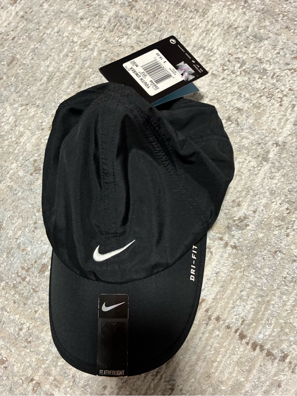 Nike Black and White Youth Featherlight Cap